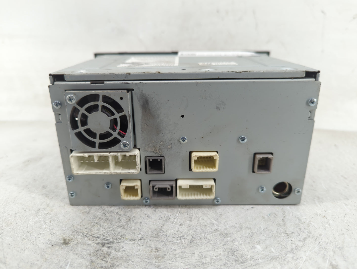 2013-2014 Toyota Sienna Radio AM FM Cd Player Receiver Replacement P/N:86120-YY111 Fits Fits 2013 2014 OEM Used Auto Parts -