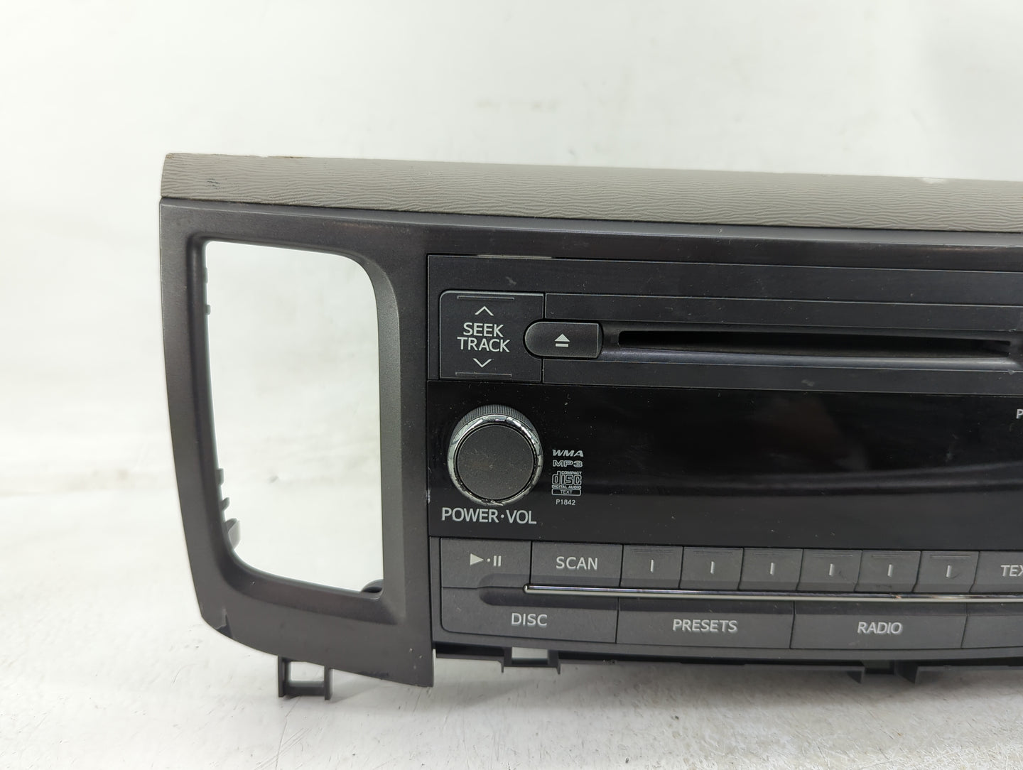 2011-2014 Toyota Sienna Radio AM FM Cd Player Receiver Replacement P/N:86120-08270 Fits Fits 2011 2012 2013 2014 OEM Used Au