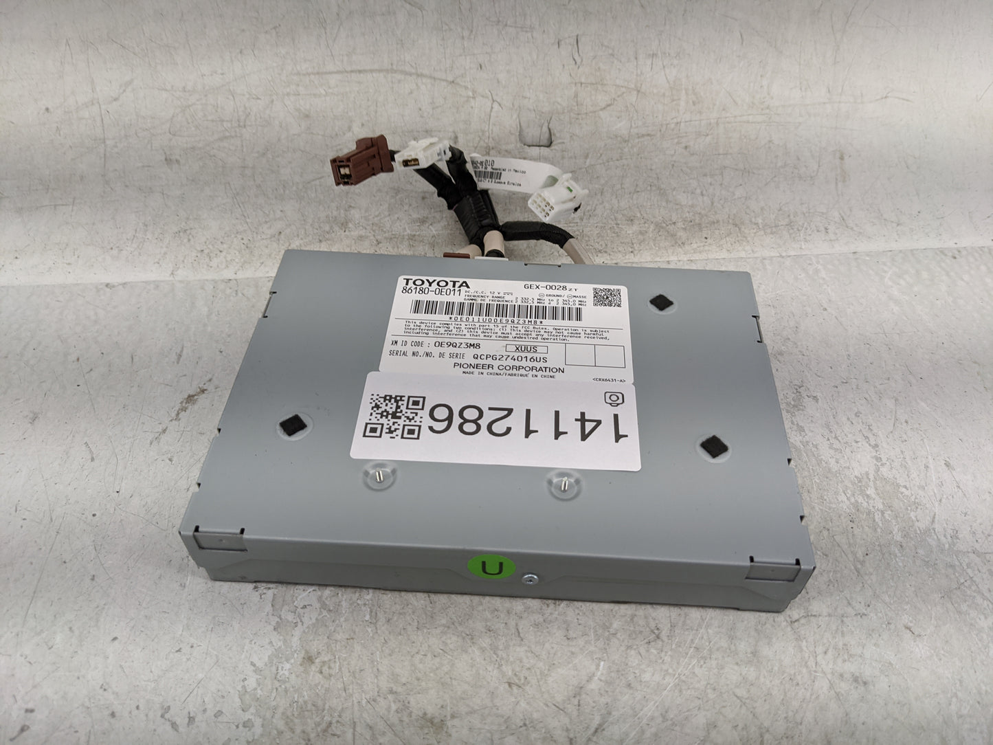 2011-2014 Toyota Sienna Radio AM FM Cd Player Receiver Replacement P/N:86180-0E011 Fits Fits 2011 2012 2013 2014 OEM Used Au