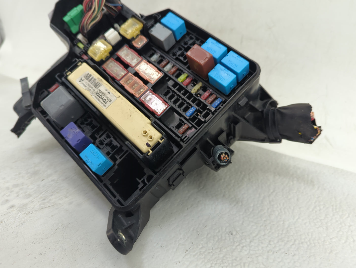 2011-2016 Toyota Sienna Fusebox Fuse Box Panel Relay Module Fits Fits 2011 2012 2013 2014 2015 2016 OEM Used Auto Parts - Oe