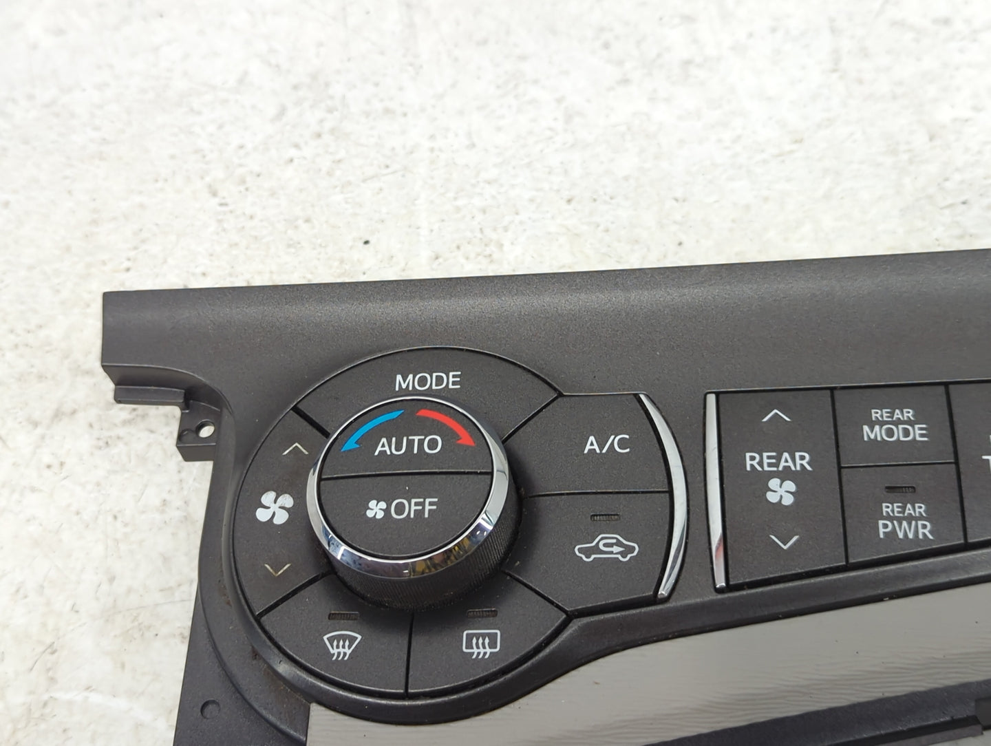 2011-2014 Toyota Sienna Climate Control Module Temperature AC/Heater Replacement P/N:MX237000-2954 55900-08150-B0 Fits OEM U