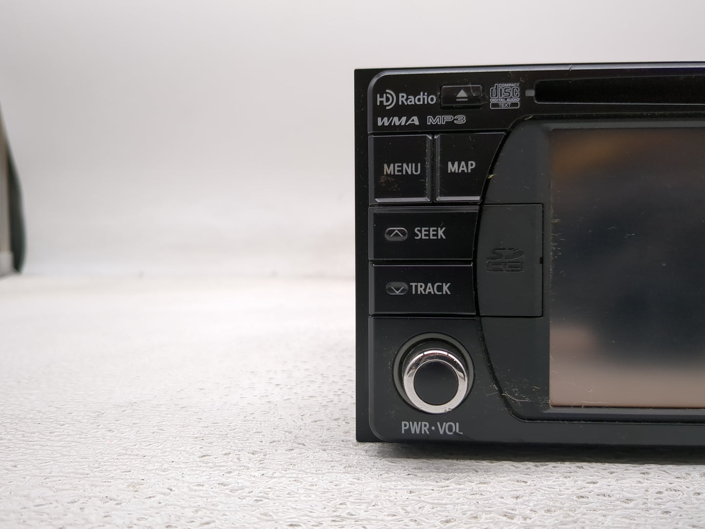 2013-2014 Toyota Sienna Radio AM FM Cd Player Receiver Replacement P/N:86120-YY111 Fits Fits 2013 2014 OEM Used Auto Parts -