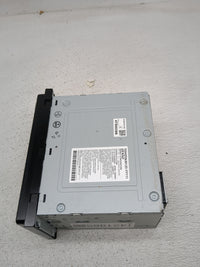 2013-2014 Toyota Sienna Radio AM FM Cd Player Receiver Replacement P/N:86120-YY111 Fits Fits 2013 2014 OEM Used Auto Parts -