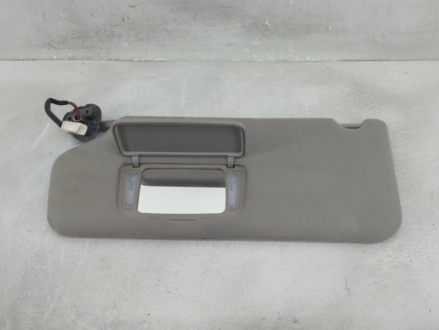 2011-2014 Toyota Sienna Sun Visor Shade Replacement Driver Left Mirror Fits Fits 2011 2012 2013 2014 OEM Used Auto Parts - O