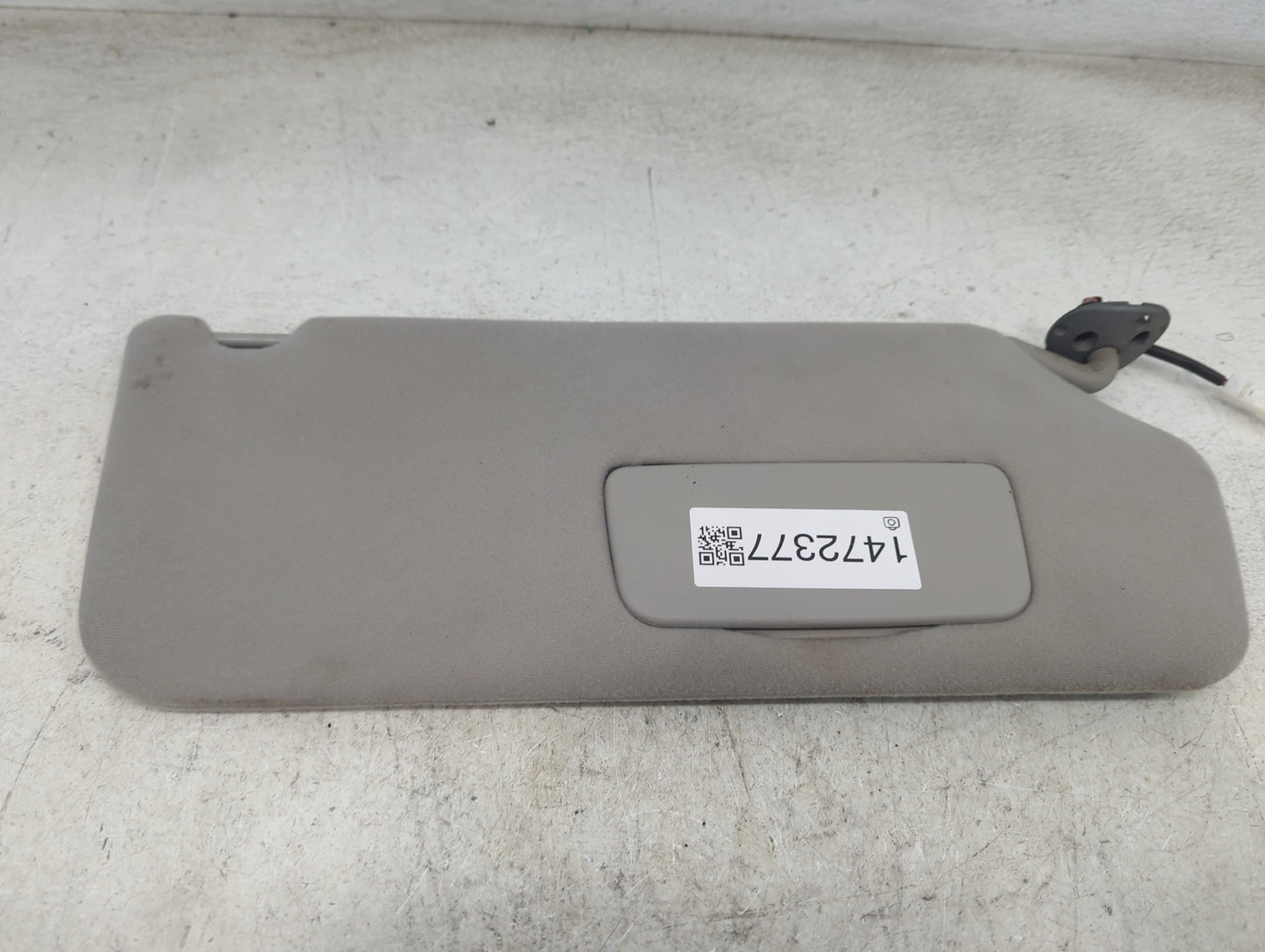 2011-2014 Toyota Sienna Sun Visor Shade Replacement Passenger Right Mirror Fits Fits 2011 2012 2013 2014 OEM Used Auto Parts