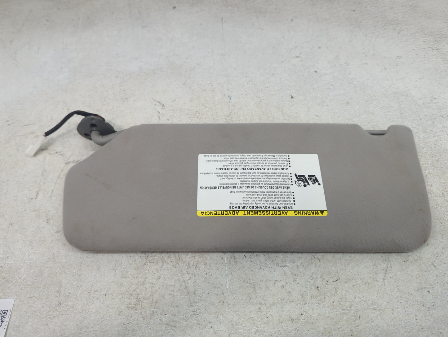 2011-2014 Toyota Sienna Sun Visor Shade Replacement Passenger Right Mirror Fits Fits 2011 2012 2013 2014 OEM Used Auto Parts