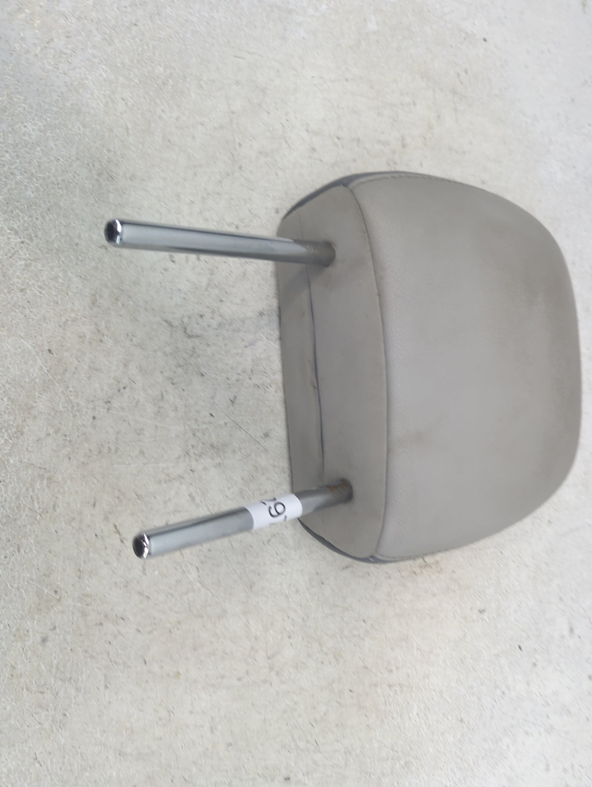2014 Toyota Sienna Headrest Head Rest Front Driver Passenger Seat Fits OEM Used Auto Parts - Oemusedautoparts1.com
