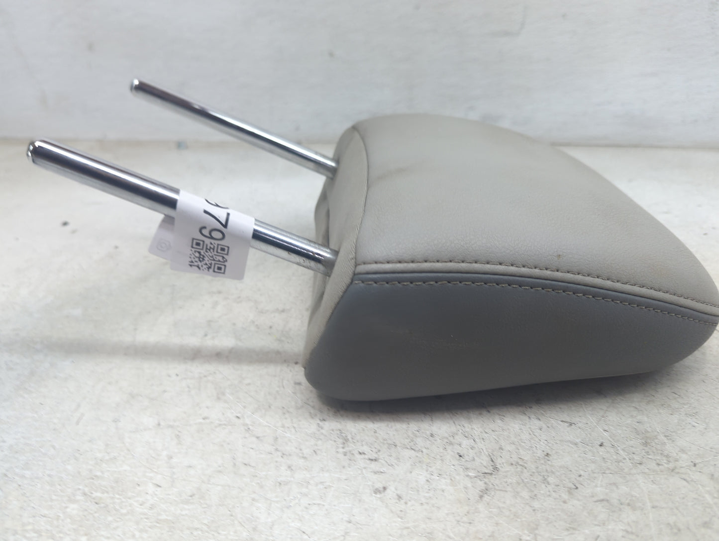 2014 Toyota Sienna Headrest Head Rest Front Driver Passenger Seat Fits OEM Used Auto Parts - Oemusedautoparts1.com