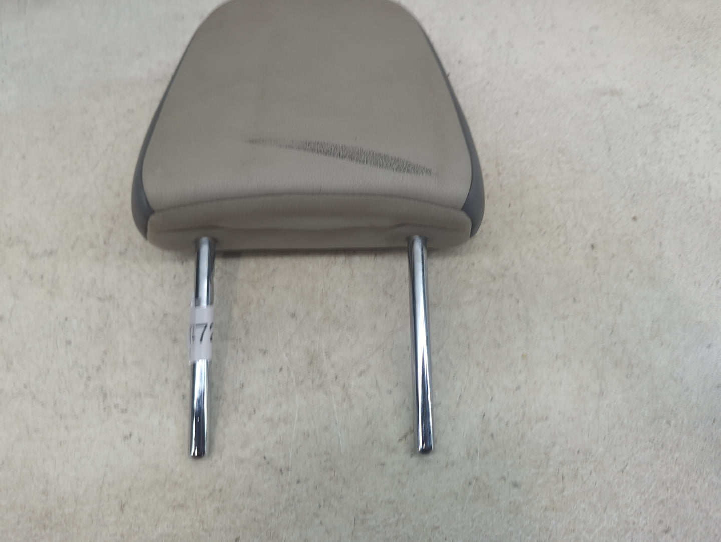 2014 Toyota Sienna Headrest Head Rest Front Driver Passenger Seat Fits OEM Used Auto Parts - Oemusedautoparts1.com