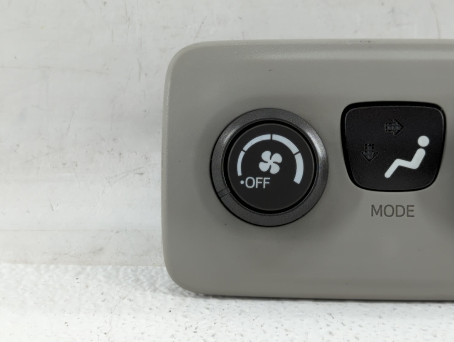 2011-2014 Toyota Sienna Climate Control Module Temperature AC/Heater Replacement P/N:75D913 Fits Fits 2011 2012 2013 2014 OE