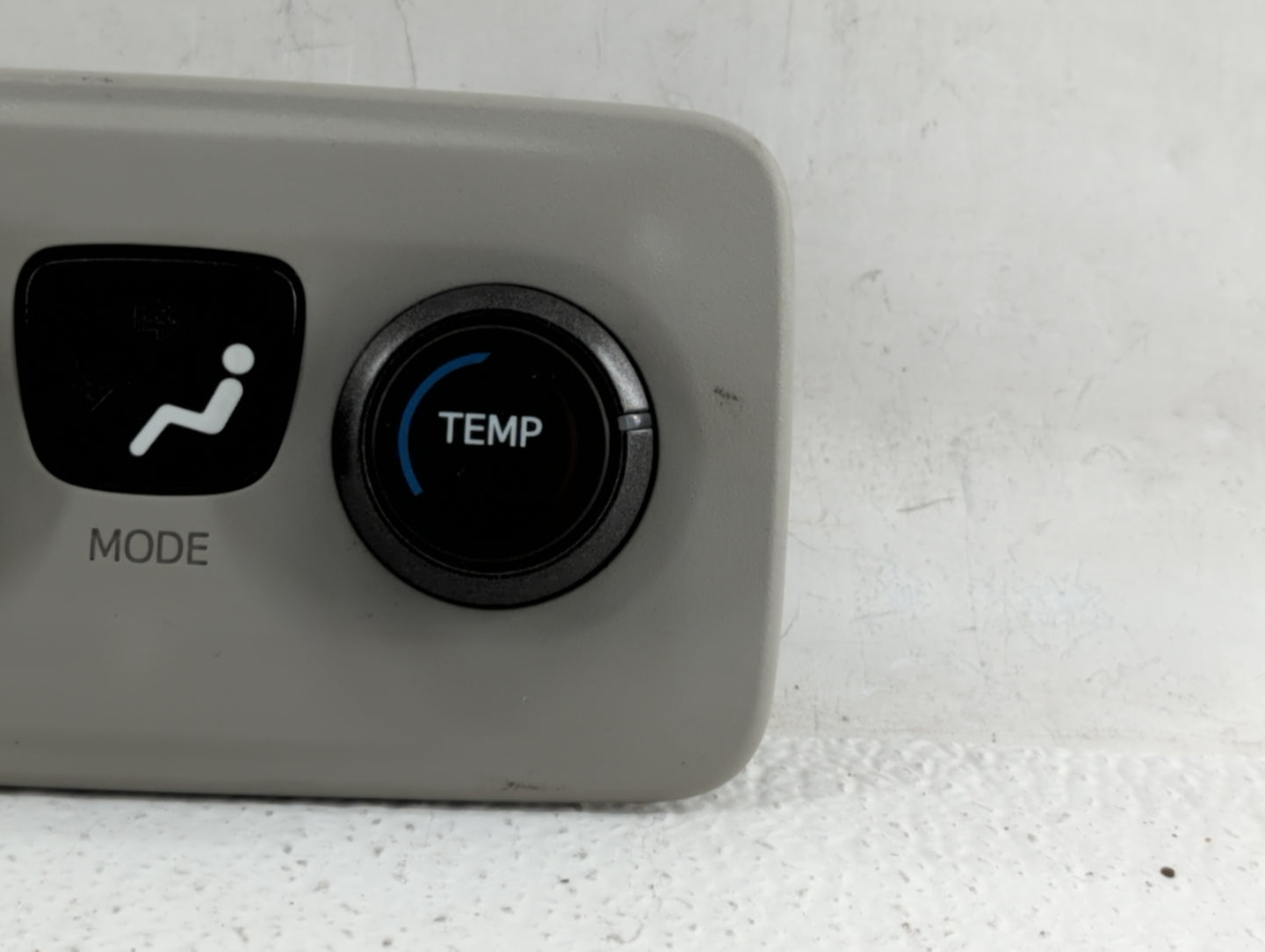 2011-2014 Toyota Sienna Climate Control Module Temperature AC/Heater Replacement P/N:75D913 Fits Fits 2011 2012 2013 2014 OE