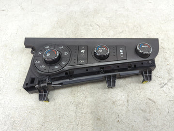 2011-2014 Toyota Sienna Climate Control Module Temperature AC/Heater Replacement P/N:1F28 20900A4AGM 55900-08141-B0 Fits OEM