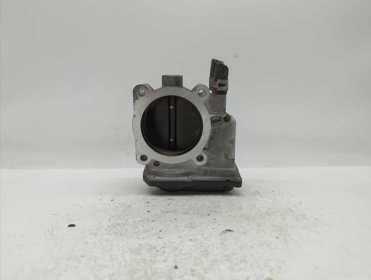 2007-2016 Toyota Sienna Throttle Body P/N:22030-0P050 22030-31030 Fits OEM Used Auto Parts - Oemusedautoparts1.com