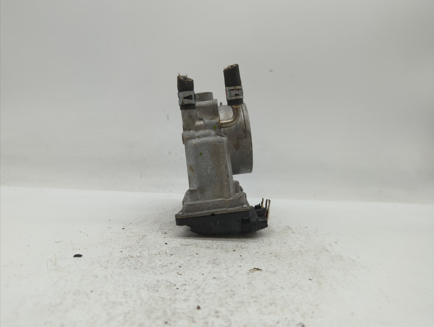 2007-2016 Toyota Sienna Throttle Body P/N:22030-0P050 22030-31030 Fits OEM Used Auto Parts - Oemusedautoparts1.com