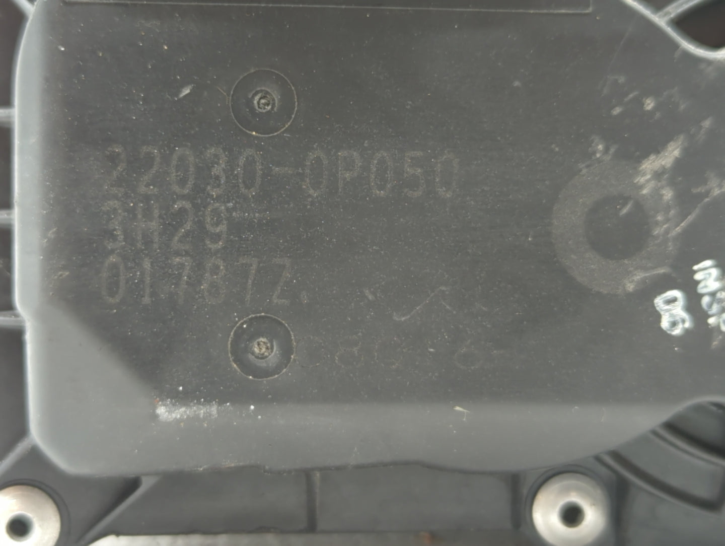 2007-2016 Toyota Sienna Throttle Body P/N:22030-0P050 22030-31030 Fits OEM Used Auto Parts - Oemusedautoparts1.com