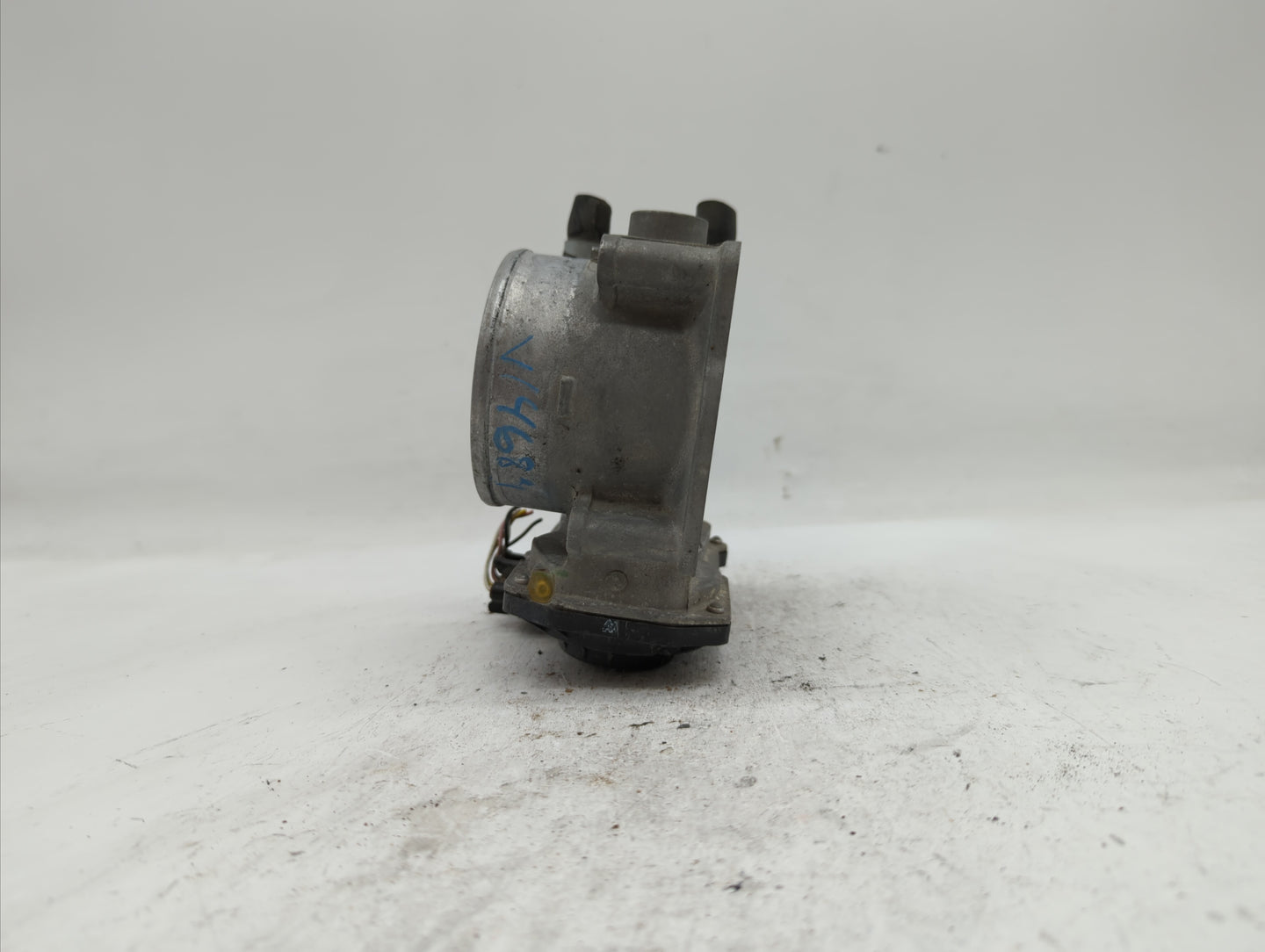 2007-2016 Toyota Sienna Throttle Body P/N:22030-0P050 22030-31030 Fits OEM Used Auto Parts - Oemusedautoparts1.com