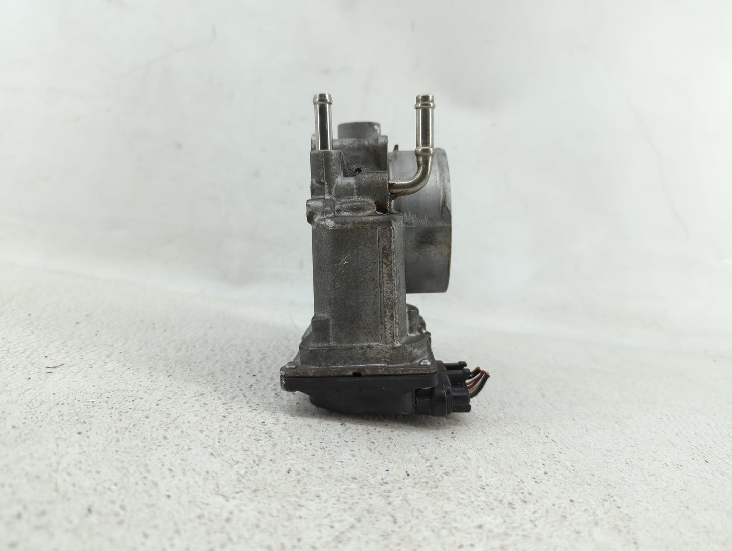 2007-2016 Toyota Sienna Throttle Body P/N:22030-0P050 22030-31030 Fits OEM Used Auto Parts - Oemusedautoparts1.com