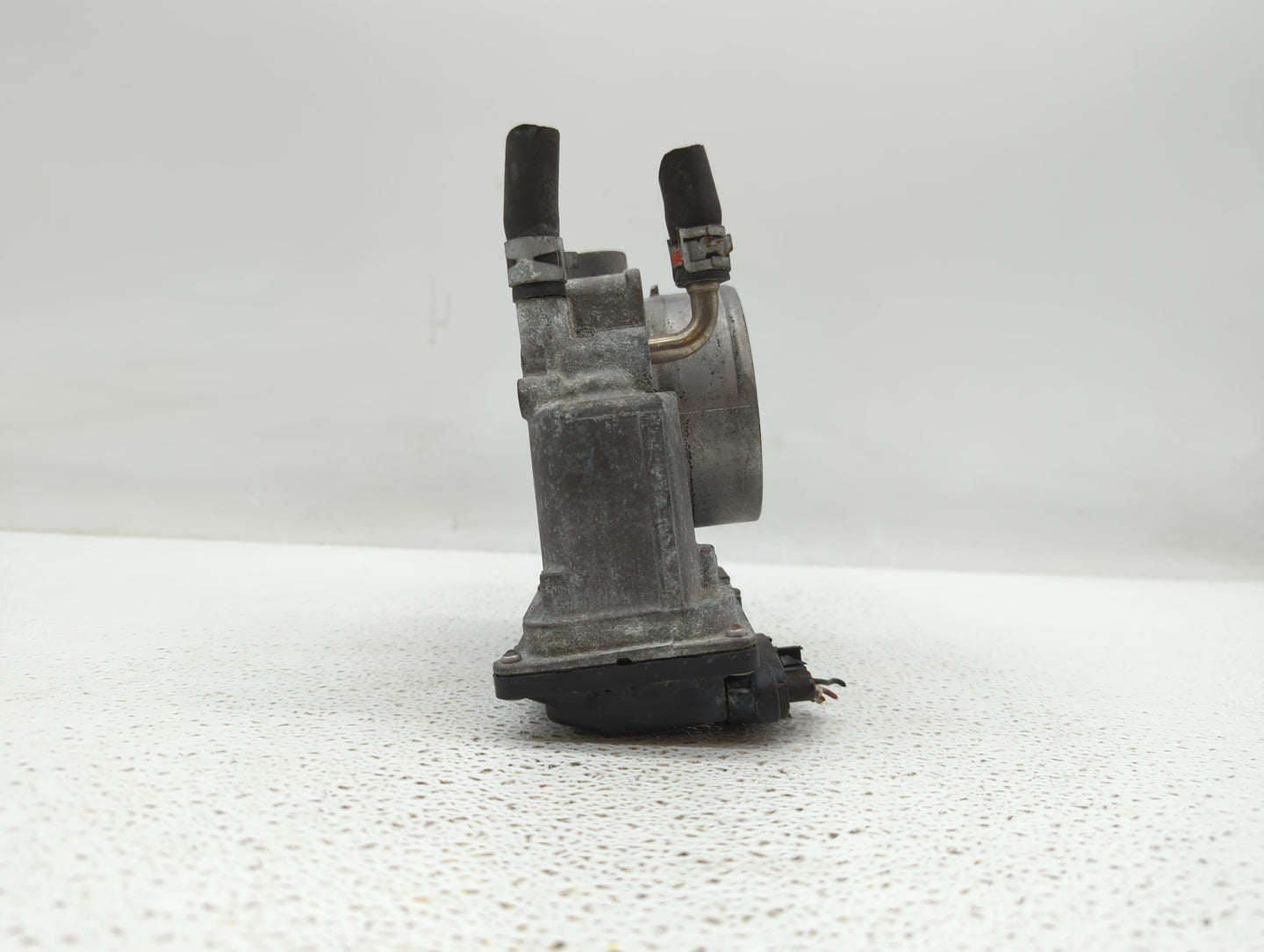 2007-2016 Toyota Sienna Throttle Body P/N:22030-0P050 22030-31030 Fits OEM Used Auto Parts - Oemusedautoparts1.com