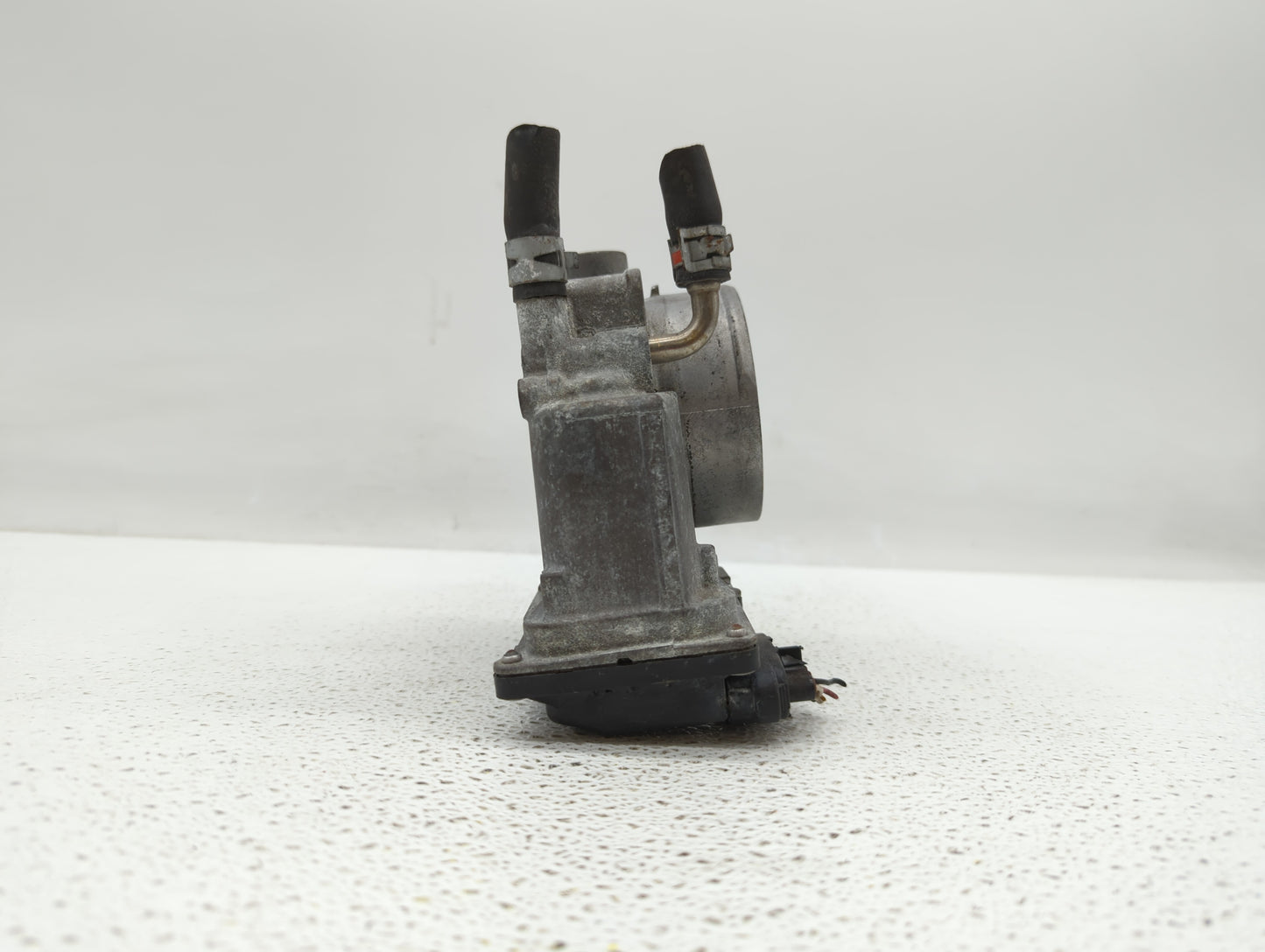 2007-2016 Toyota Sienna Throttle Body P/N:22030-0P050 22030-31030 Fits OEM Used Auto Parts - Oemusedautoparts1.com