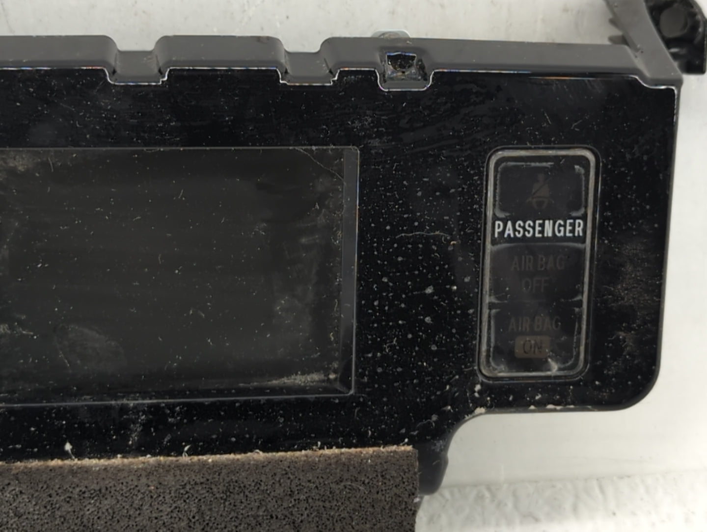 2011-2014 Toyota Sienna Am Fm Cd Player Radio Receiver - Oemusedautoparts1.com
