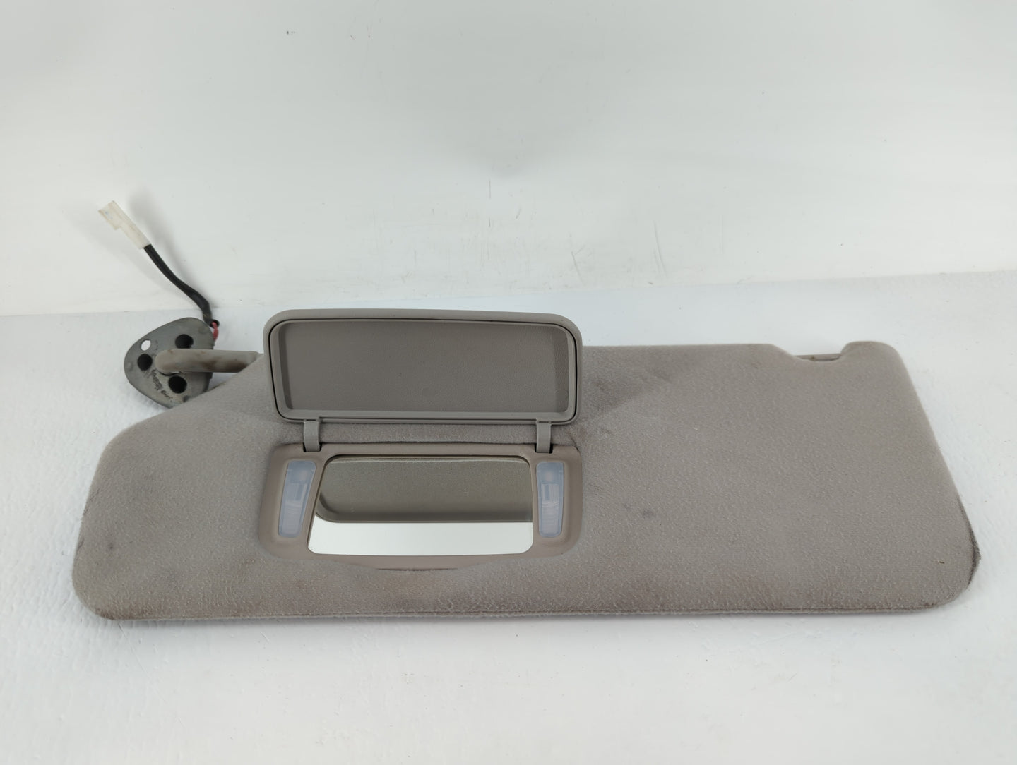 2011-2014 Toyota Sienna Sun Visor Shade Replacement Driver Left Mirror Fits Fits 2011 2012 2013 2014 OEM Used Auto Parts - O