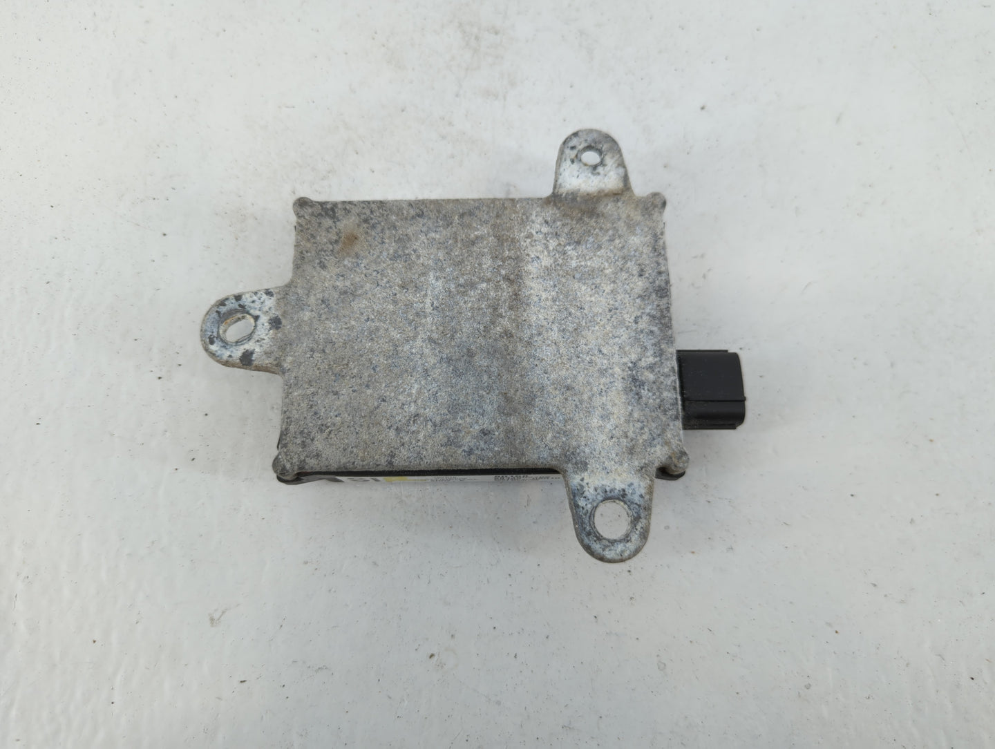 2013-2014 Toyota Sienna Back Up Sensor Backup Camera - Oemusedautoparts1.com