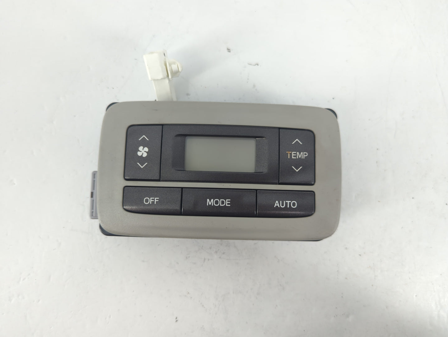 2011-2014 Toyota Sienna Climate Control Module Temperature AC/Heater Replacement P/N:75D875 55900-08150-B0 Fits OEM Used Aut