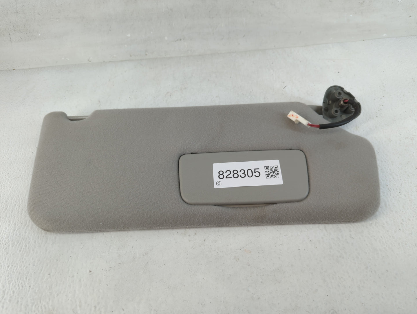 2011-2014 Toyota Sienna Sun Visor Shade Replacement Passenger Right Mirror Fits Fits 2011 2012 2013 2014 OEM Used Auto Parts