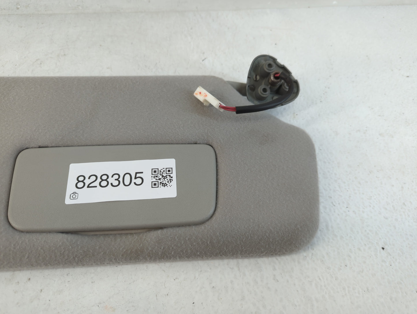 2011-2014 Toyota Sienna Sun Visor Shade Replacement Passenger Right Mirror Fits Fits 2011 2012 2013 2014 OEM Used Auto Parts