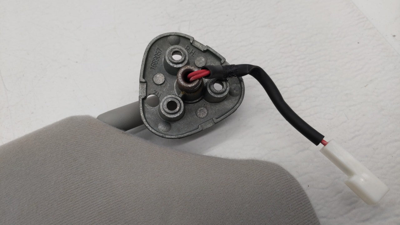 2014 Toyota Sienna Sun Visor Shade Replacement Passenger Right Mirror Fits Fits 2011 2012 2013 OEM Used Auto Parts - Oemused