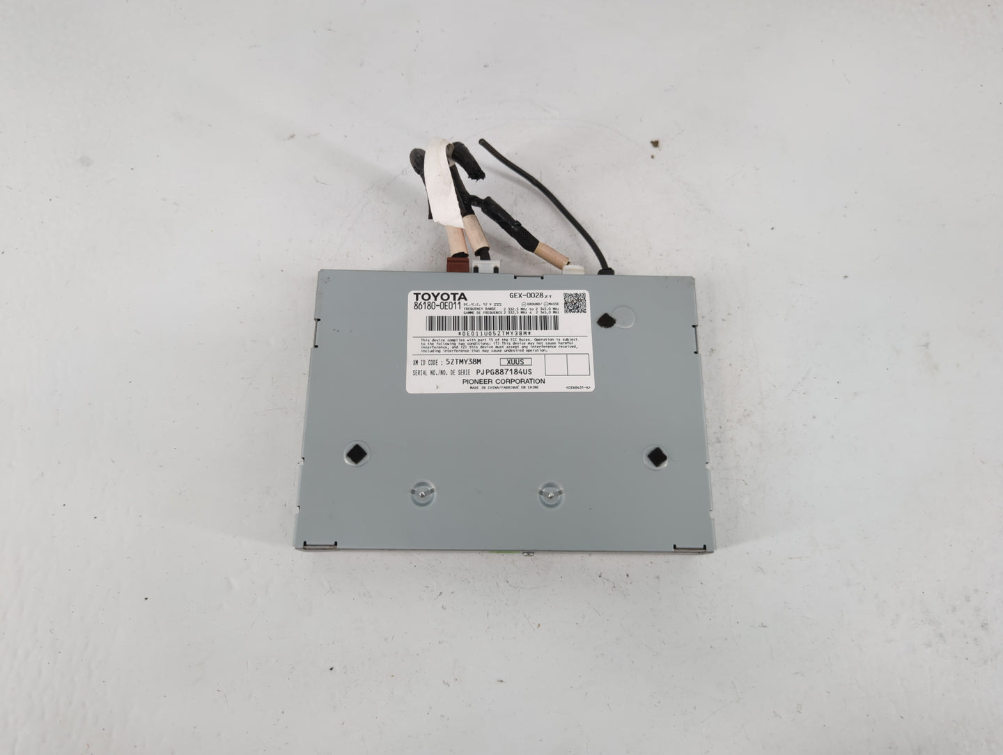 2014 Toyota Tacoma Radio AM FM Cd Player Receiver Replacement P/N:86180-0E011 Fits OEM Used Auto Parts - Oemusedautoparts1.c