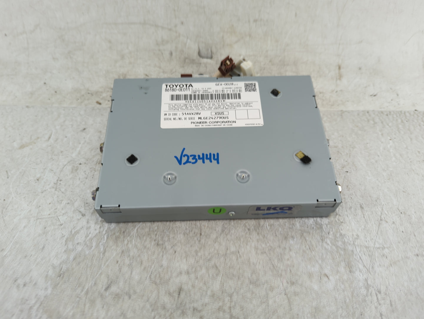 2014-2019 Toyota Tacoma Radio AM FM Cd Player Receiver Replacement P/N:86180-0E011 Fits OEM Used Auto Parts - Oemusedautopar