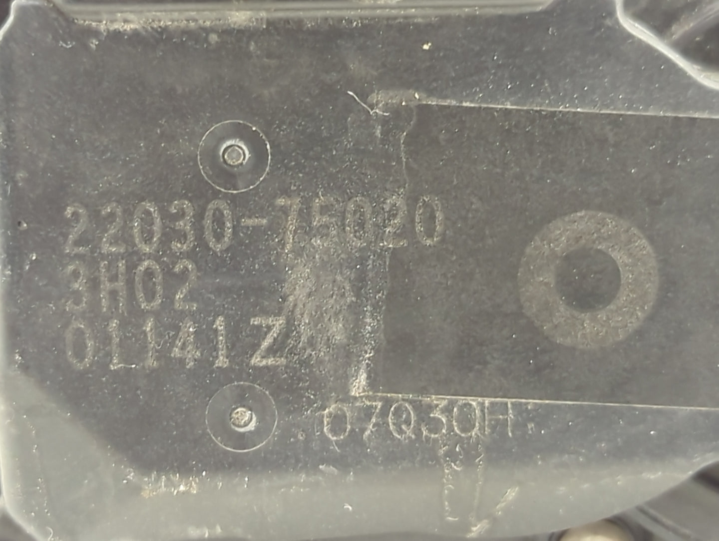 2005-2015 Toyota Tacoma Throttle Body P/N:22030-75020 Fits Fits 2005 2006 2007 2008 2009 2010 2011 2012 2013 2014 2015 OEM U
