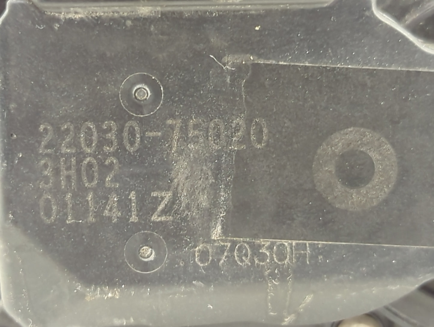 2005-2015 Toyota Tacoma Throttle Body P/N:22030-75020 Fits Fits 2005 2006 2007 2008 2009 2010 2011 2012 2013 2014 2015 OEM U