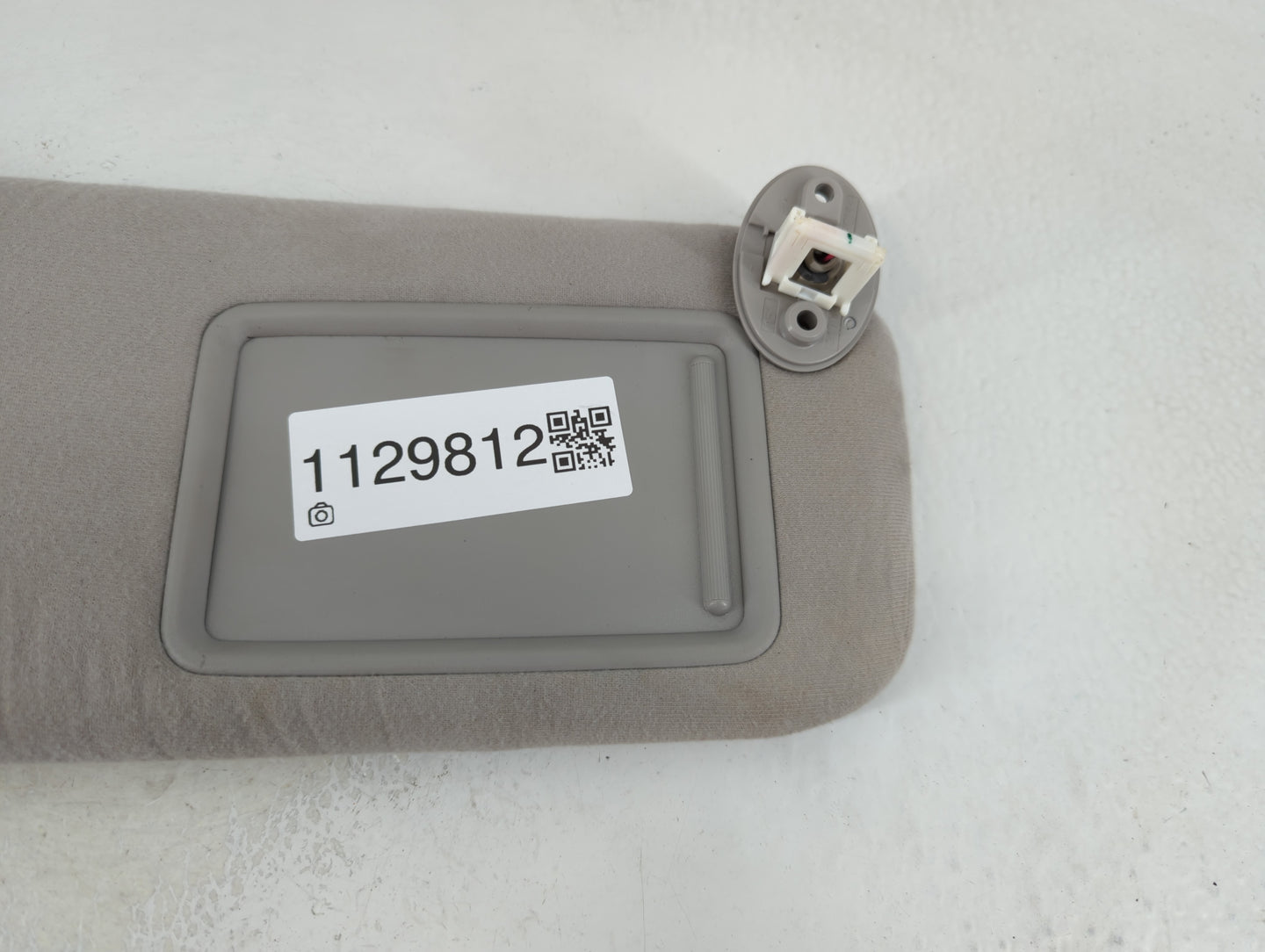 2010-2016 Toyota Venza Sun Visor Shade Replacement Passenger Right Mirror Fits Fits 2010 2011 2012 2013 2014 2015 2016 OEM U