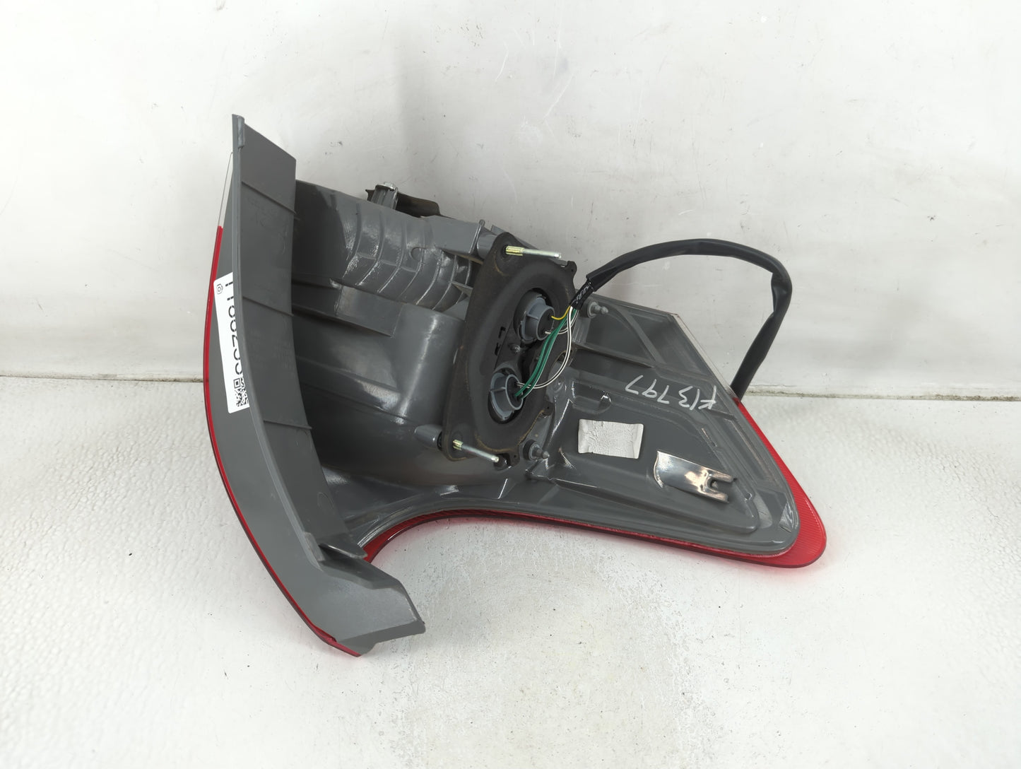 2013-2016 Toyota Venza Tail Light Assembly Passenger Right OEM Fits Fits 2013 2014 2015 2016 OEM Used Auto Parts - Oemusedau