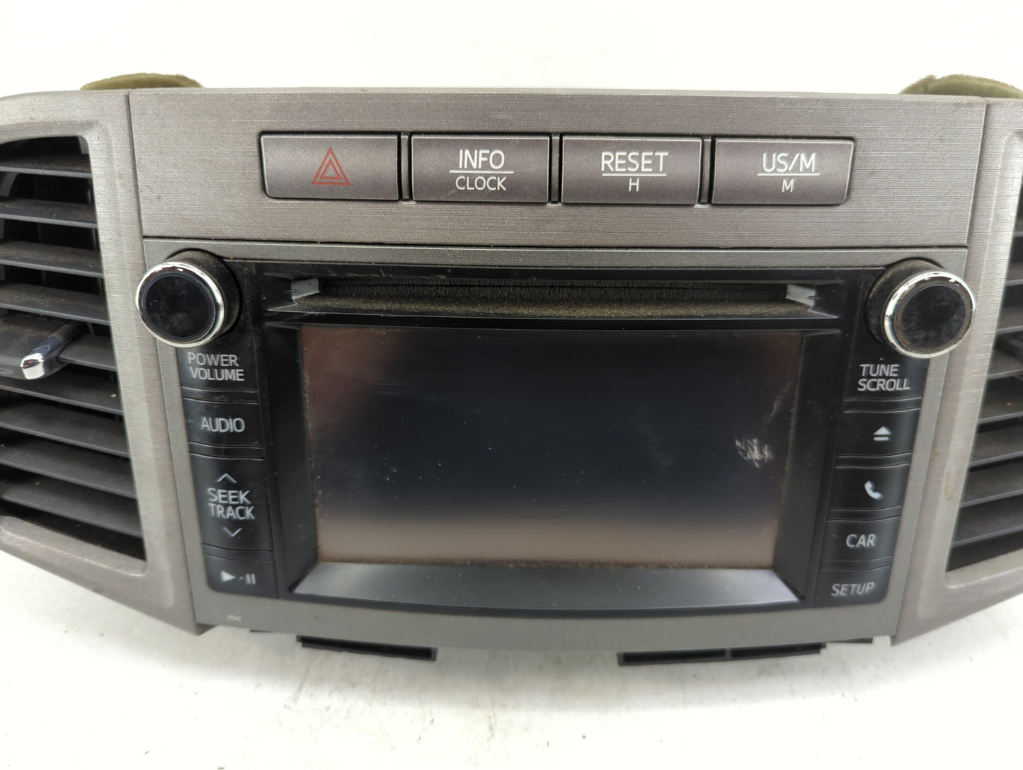 2013-2014 Toyota Venza Radio AM FM Cd Player Receiver Replacement P/N:68140-0T010 Fits Fits 2013 2014 OEM Used Auto Parts - 