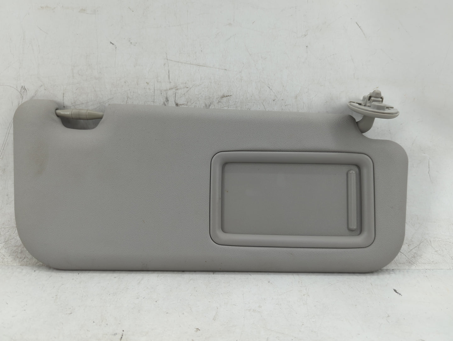 2013-2014 Toyota Yaris Sun Visor Shade Replacement Passenger Right Mirror Fits Fits 2013 2014 OEM Used Auto Parts - Oemuseda