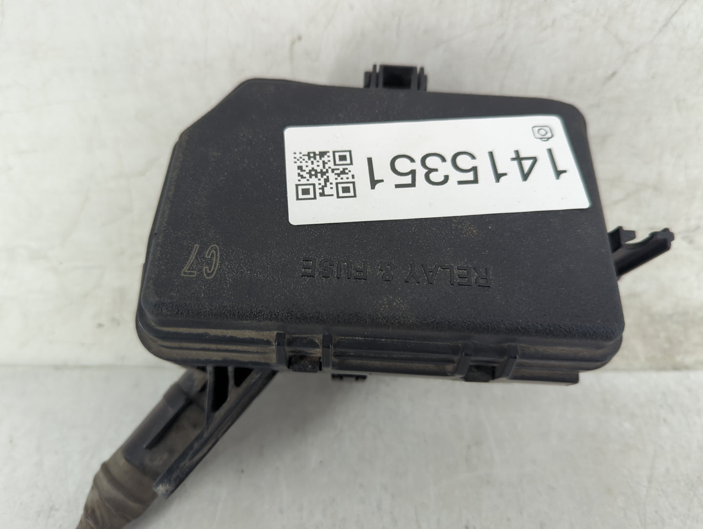 2012-2019 Toyota Yaris Fusebox Fuse Box Panel Relay Module Fits Fits 2012 2013 2014 2015 2016 2017 2018 2019 OEM Used Auto P