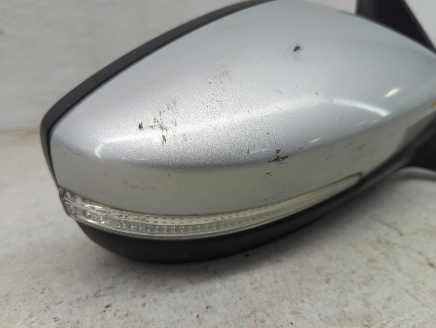 2012-2019 Volkswagen Beetle Passenger Side View Mirror - Right Door Mirror OEM Used - Oemusedautoparts1.com
