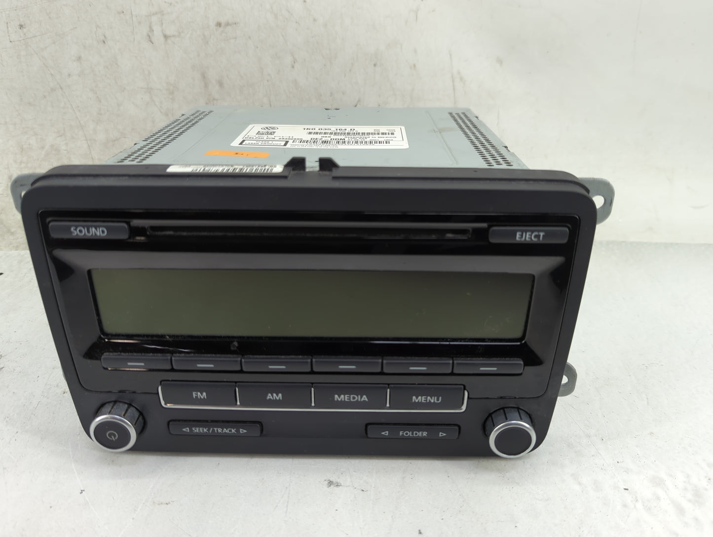 2012-2015 Volkswagen Beetle Radio AM FM Cd Player Receiver Replacement P/N:1K0035164D 28352655 Fits OEM Used Auto Parts - Oe