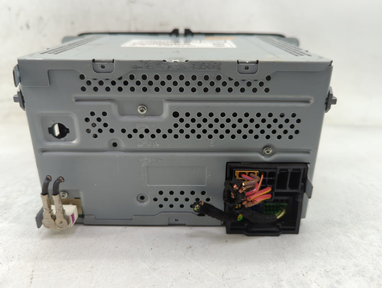 2012-2015 Volkswagen Beetle Radio AM FM Cd Player Receiver Replacement P/N:1K0035164D 28352655 Fits OEM Used Auto Parts - Oe