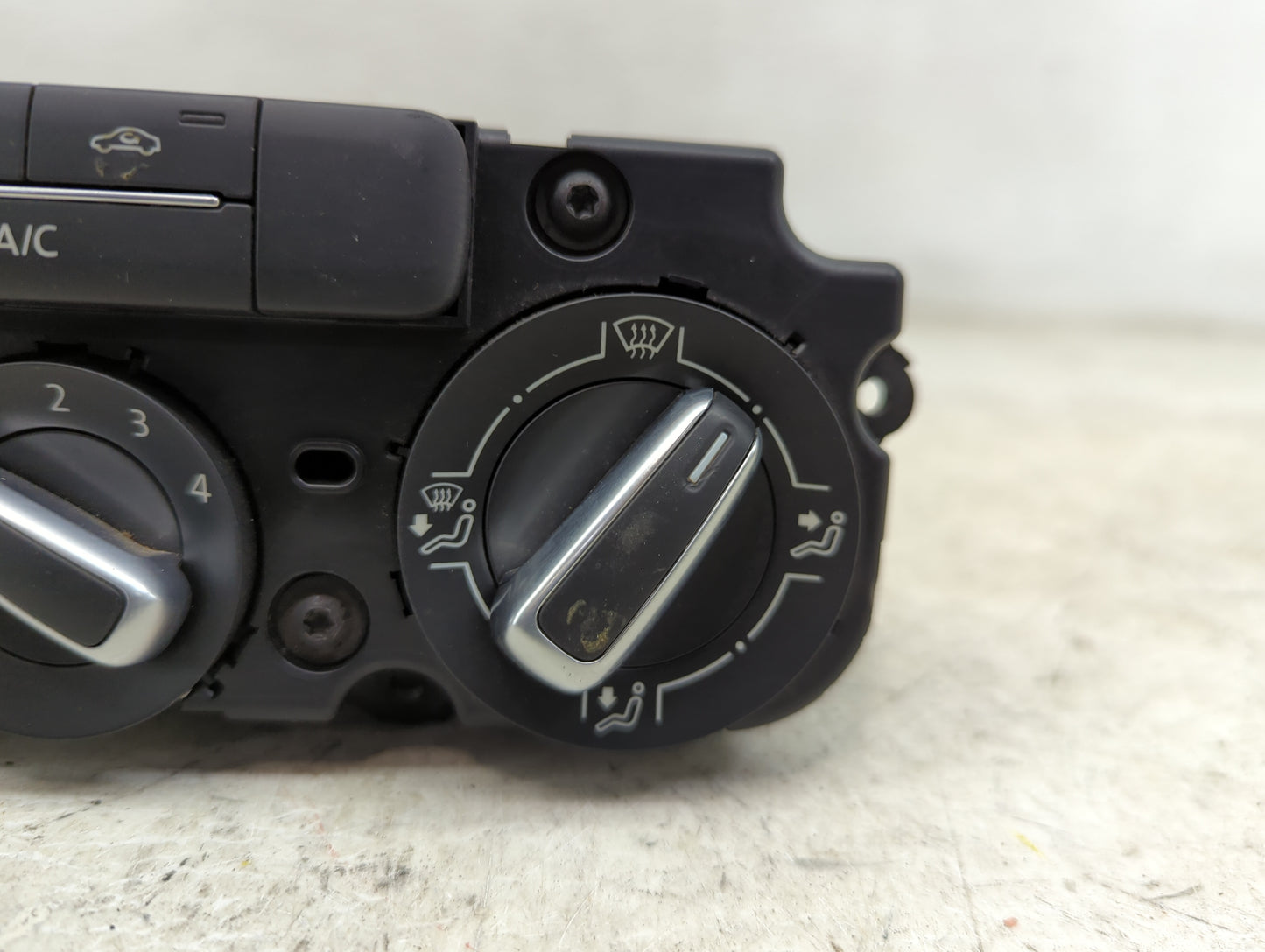 2012-2016 Volkswagen Beetle Climate Control Module Temperature AC/Heater Replacement P/N:90151-0001 90151-905 Fits OEM Used 