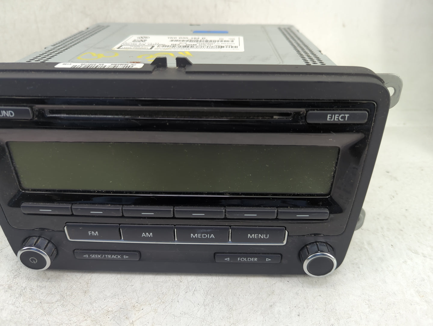 2012-2015 Volkswagen Beetle Radio AM FM Cd Player Receiver Replacement P/N:1K0035164D 28354080 Fits OEM Used Auto Parts - Oe