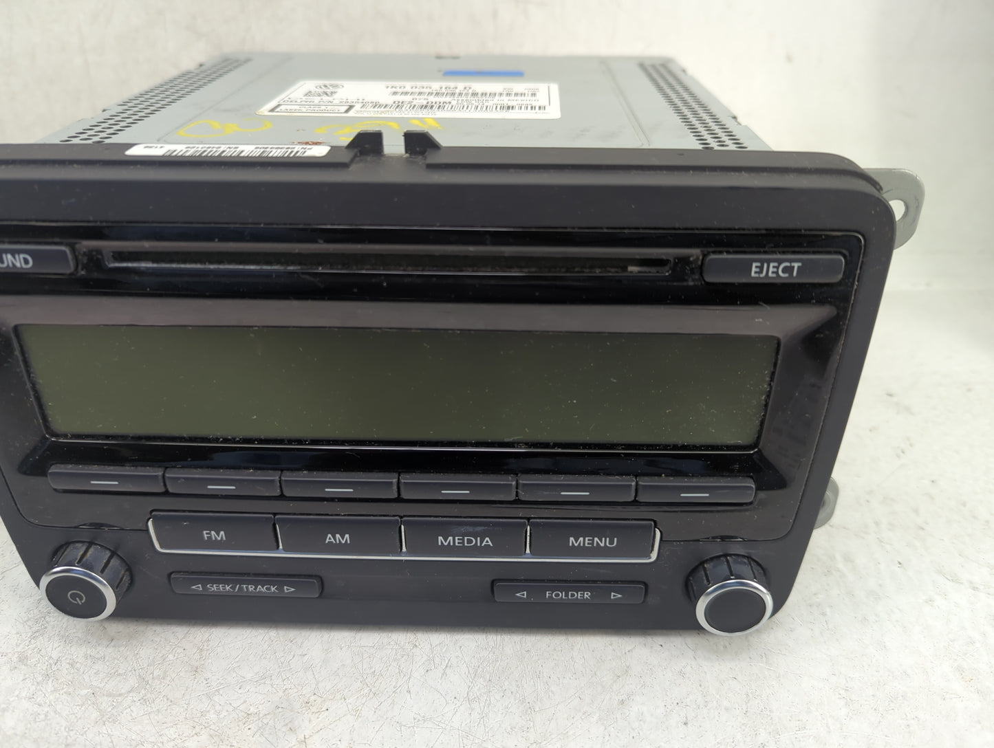 2012-2015 Volkswagen Beetle Radio AM FM Cd Player Receiver Replacement P/N:1K0035164D 28354080 Fits OEM Used Auto Parts - Oe