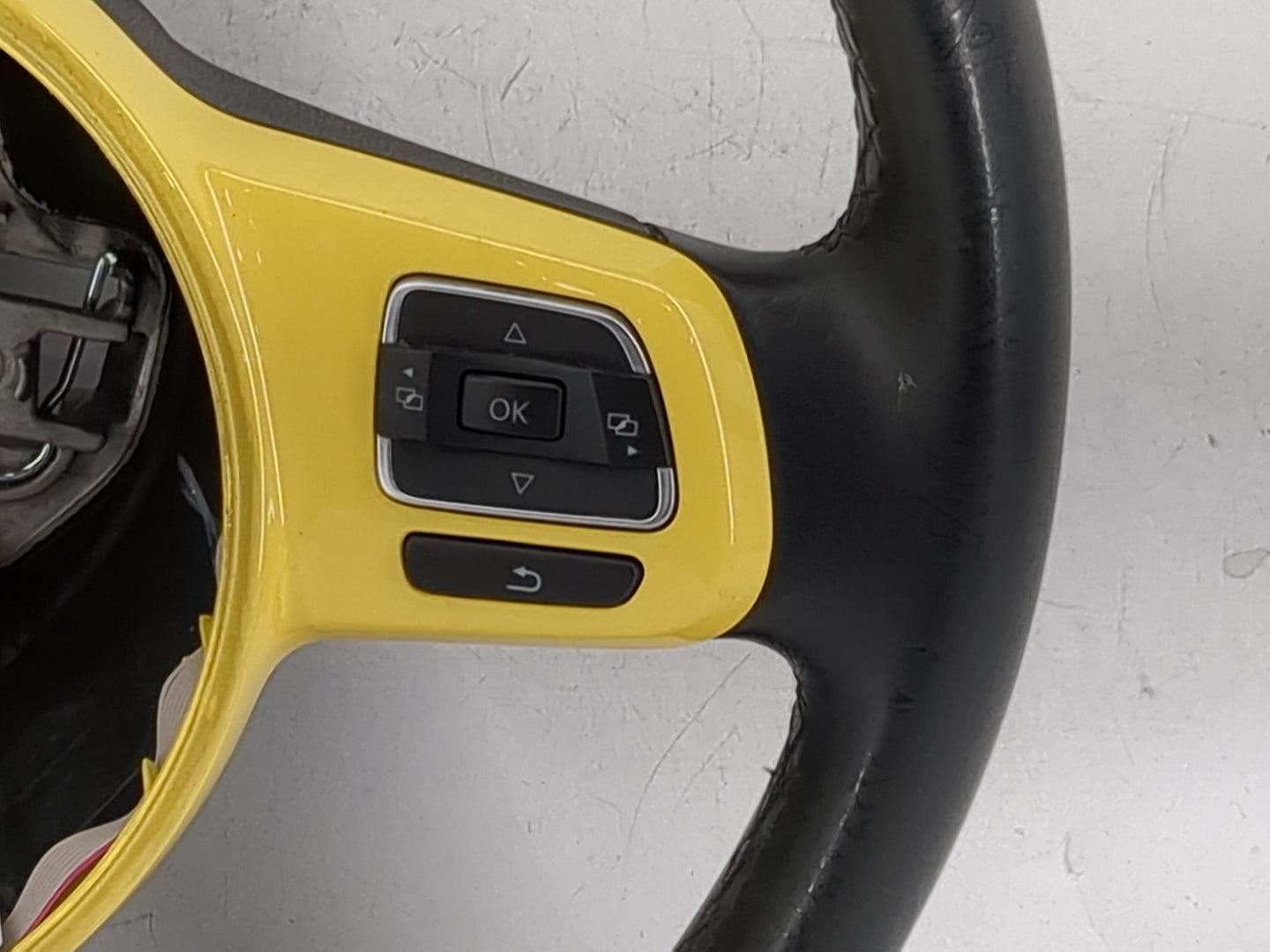 2014 Volkswagen Beetle Steering Wheel Oem Black - Oemusedautoparts1.com