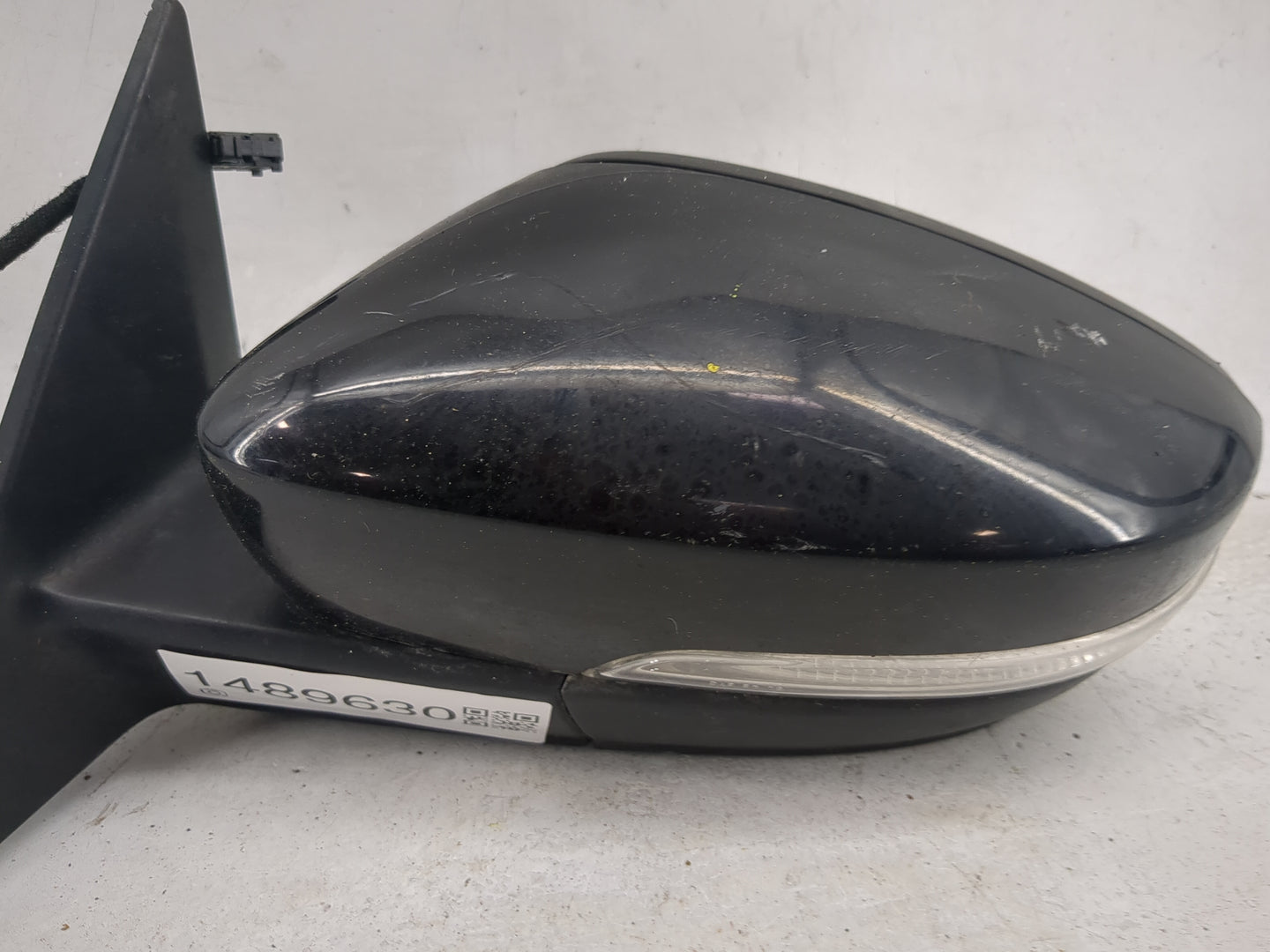 2012-2018 Volkswagen Beetle Driver Side View Mirror - Left Door Mirror OEM Used - Oemusedautoparts1.com