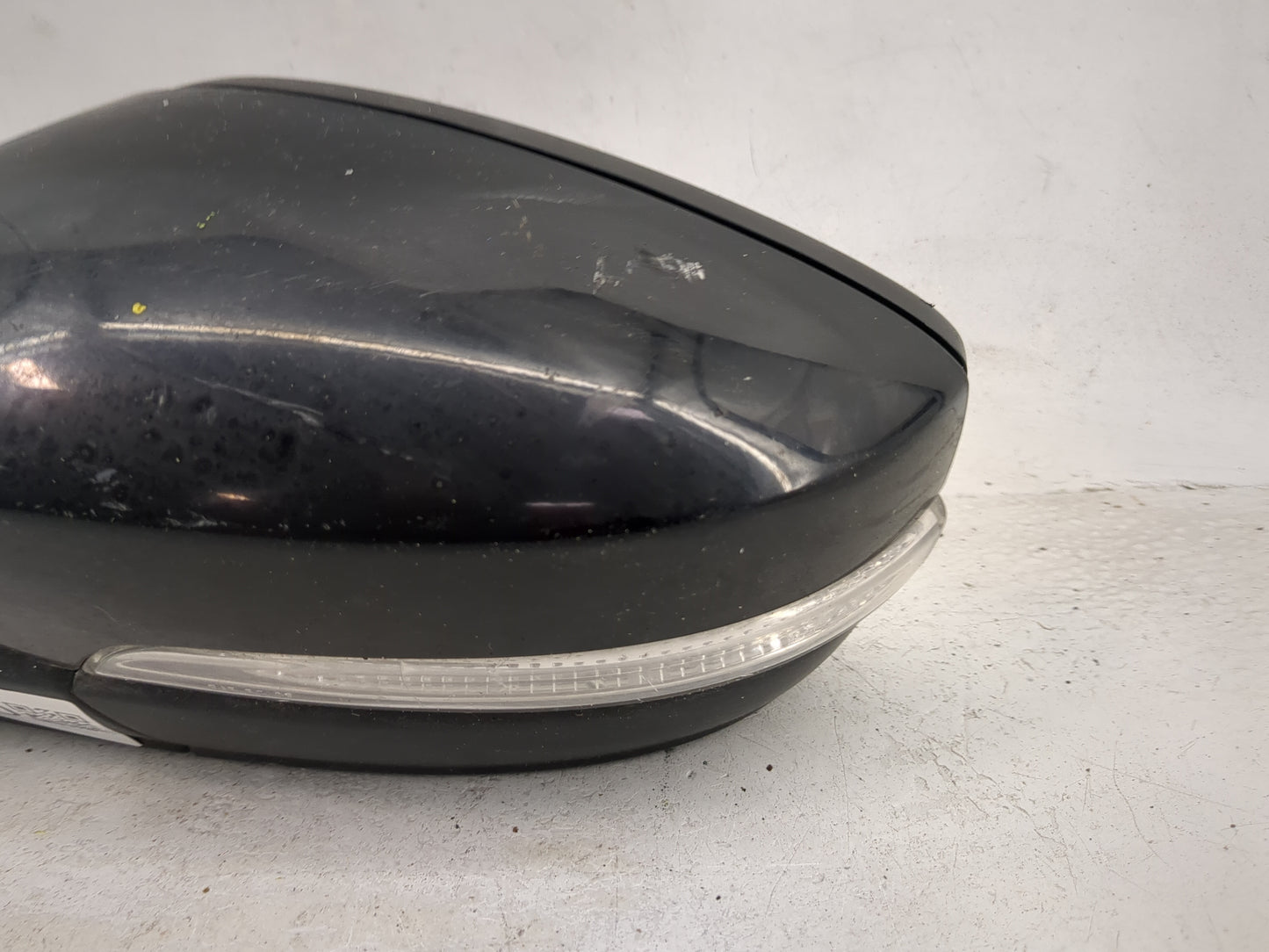2012-2018 Volkswagen Beetle Driver Side View Mirror - Left Door Mirror OEM Used - Oemusedautoparts1.com