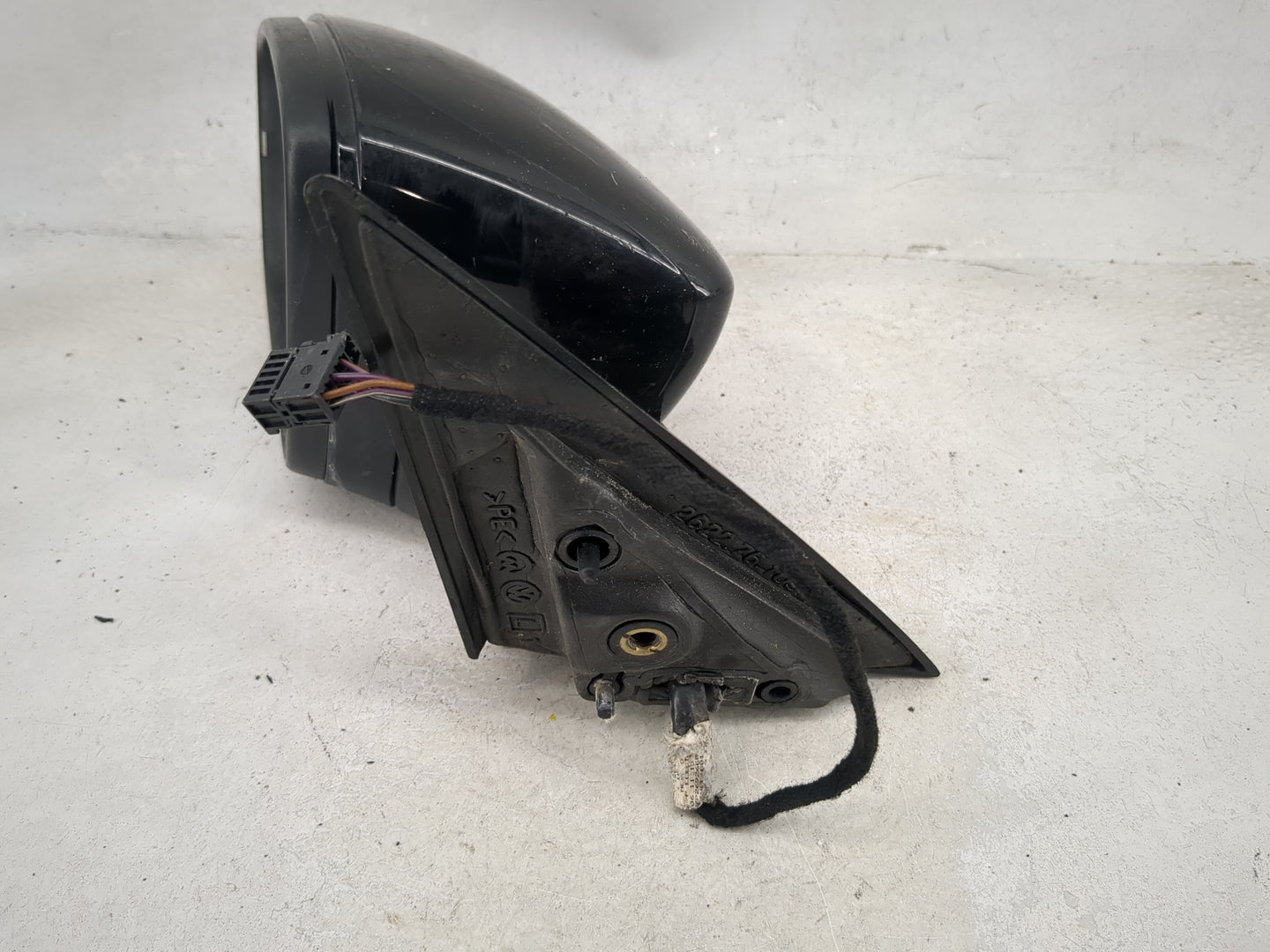 2012-2018 Volkswagen Beetle Driver Side View Mirror - Left Door Mirror OEM Used - Oemusedautoparts1.com