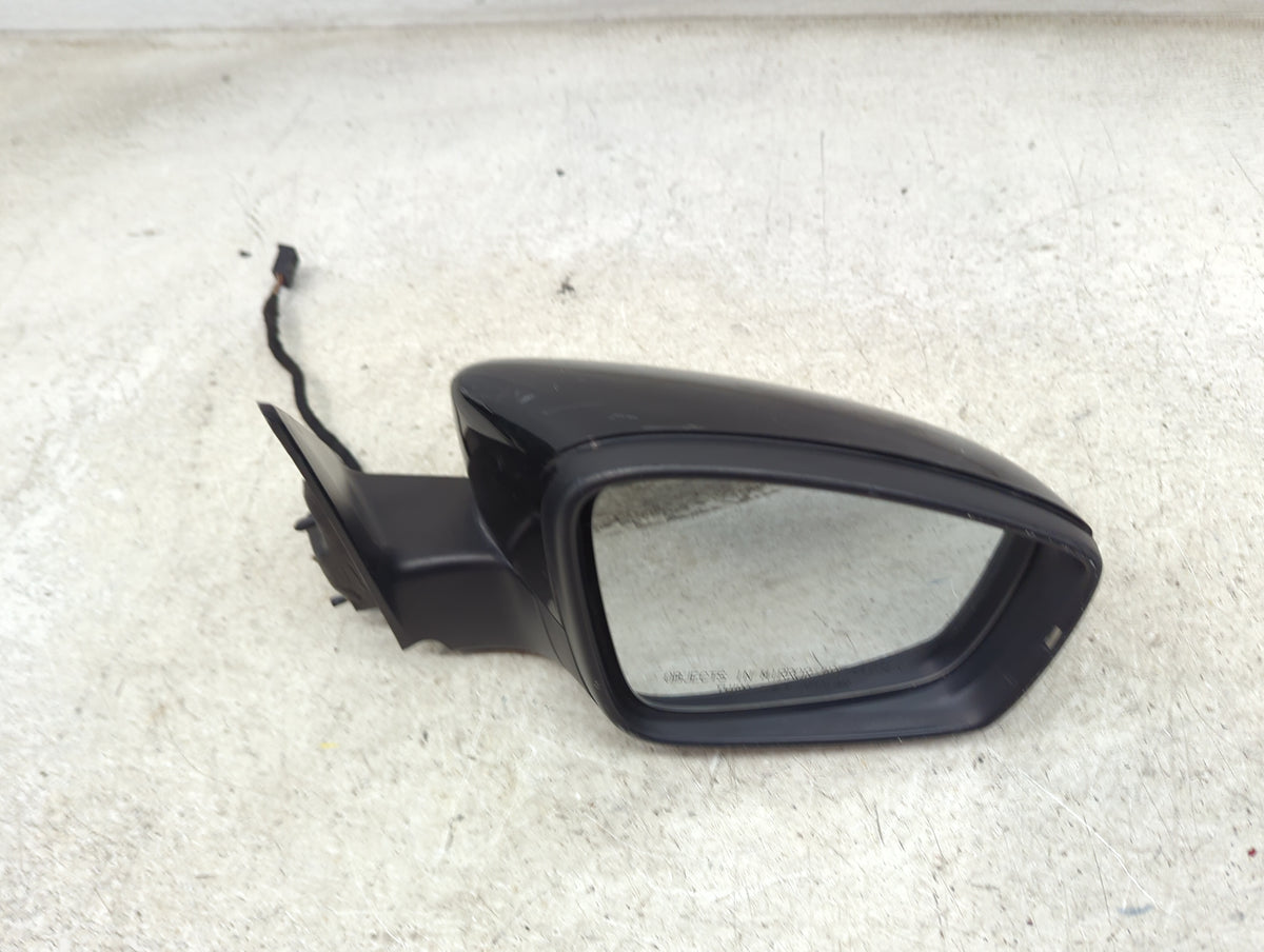2012-2018 Volkswagen Beetle Passenger Side View Mirror - Right Door Mirror OEM Used - Oemusedautoparts1.com
